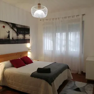 Piso Luminoso, Amplio Y Tranquilo En Casco Viejo Apartamento