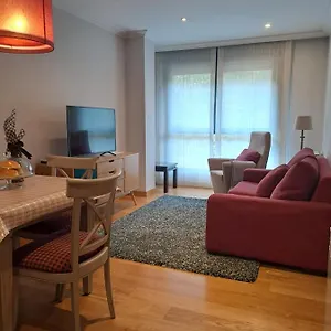 En El Centro Con Garaje Directo. Apartamento